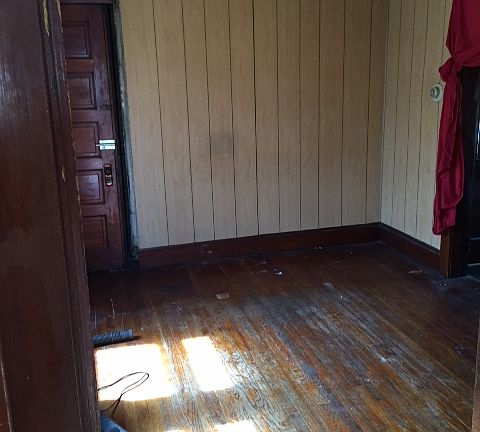 4th image of 1741 E 33rd St