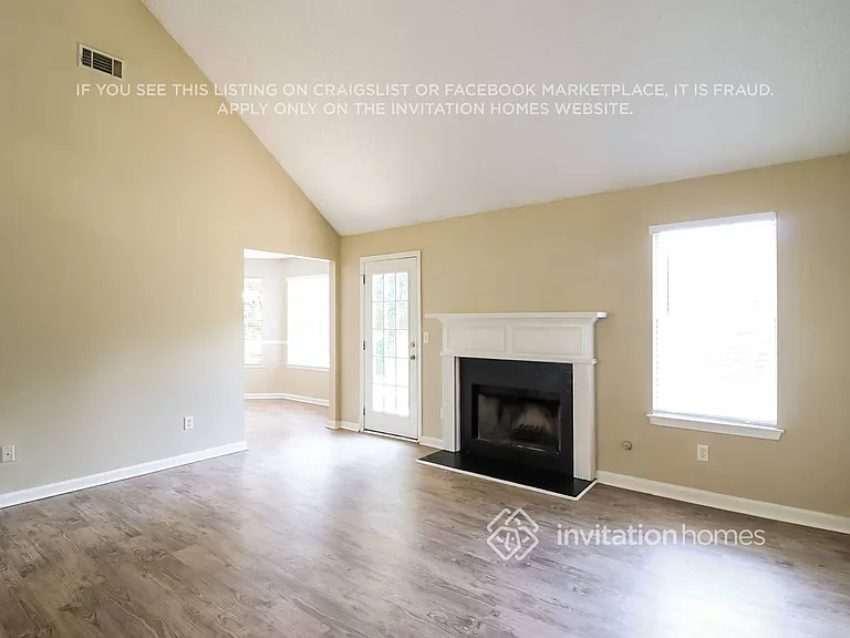 1692 Zacharys Way — Photo 6