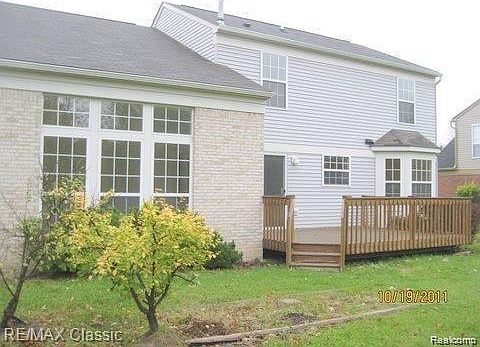 2nd image of 44883 Greenbriar Dr