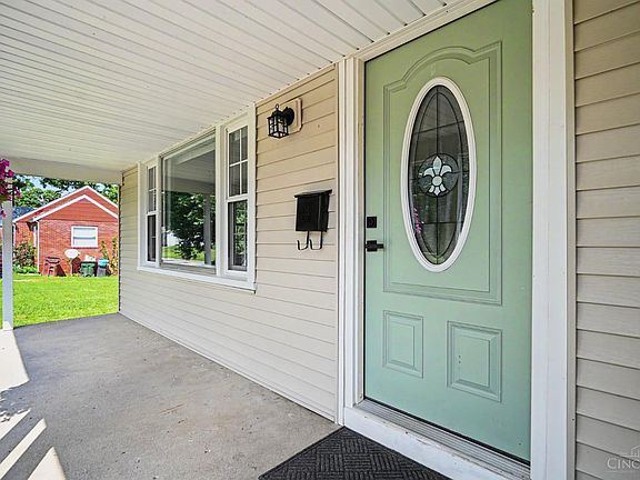 3rd image of 164 McMurchy Ave