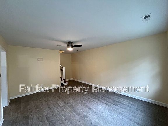 3rd image of 930 Belvin Ave