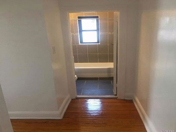 5th image of 8529 114th St APT 2E