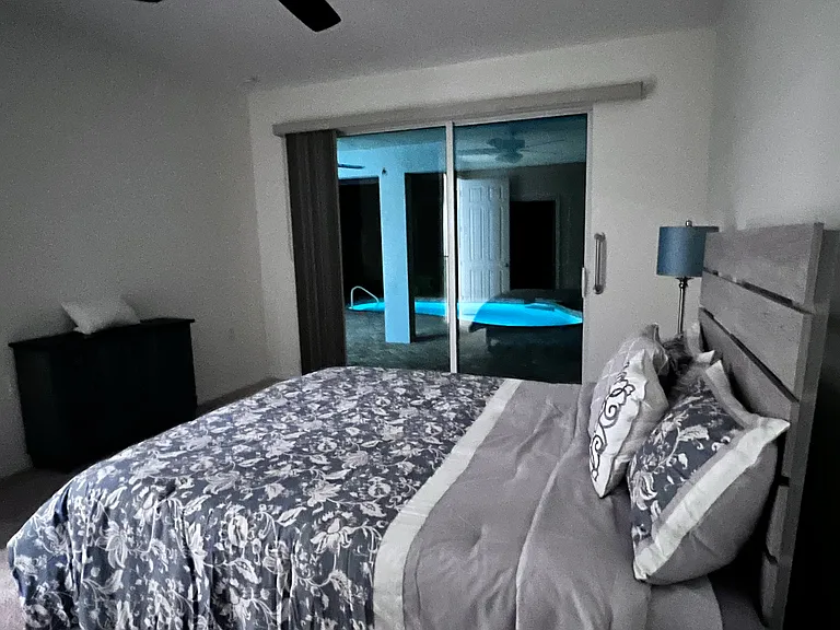 10730 Cetrella Dr — Photo 6