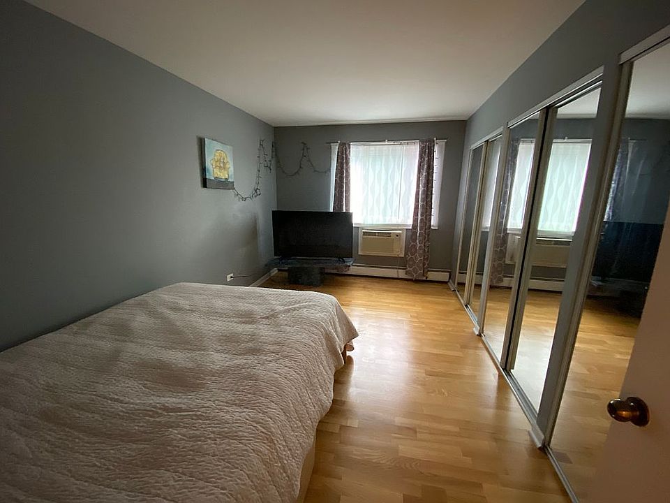 1st image of 5348 N Cumberland Ave APT 200