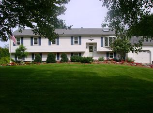 293 Scadding St, Taunton, MA 02780
