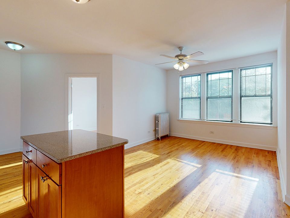 Dining/Living room