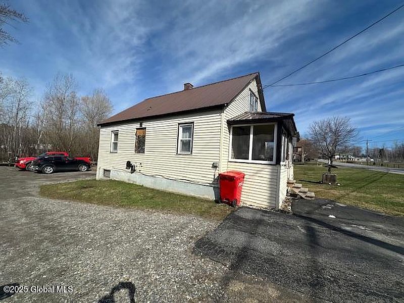 4th image of 2543 Moriah Road