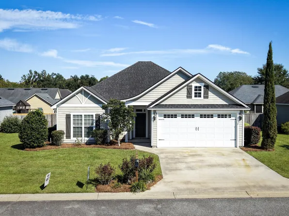 5188 Abbott Cir, Hahira, GA 31632