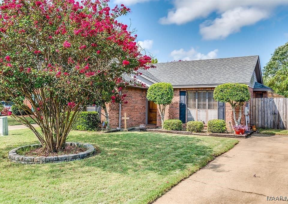 1st image of 6833 Brownwood Ln