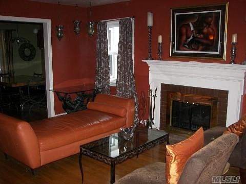 1st image of 821 E Carl Ave