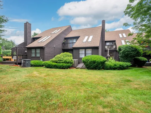 26 Stacey Circle, Windham, NH 03087