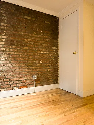 Rented by Crosstown Apartments NYC | media 12