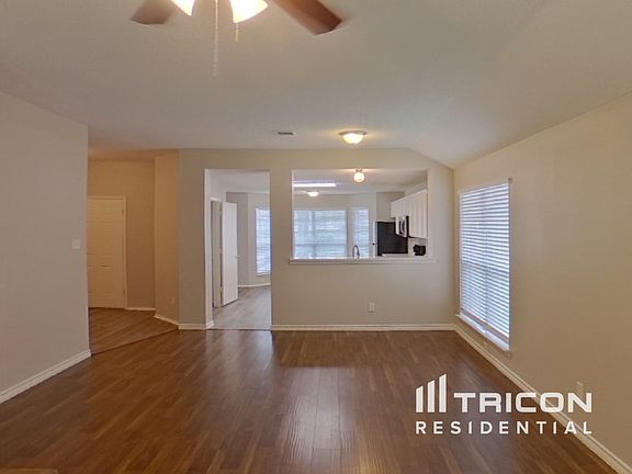 4th image of 4977 Kingfisher Ln