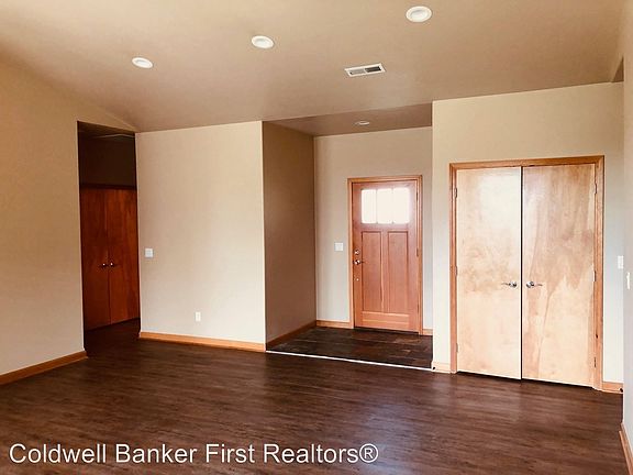 2nd image of 355 Kathleen Pl