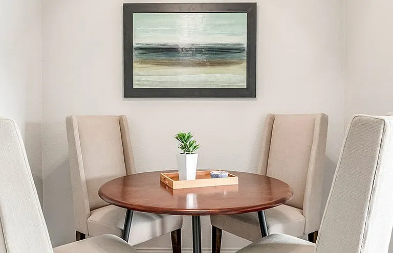 Whispering Lake Apartments — Photo 3