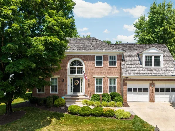 6807 Compton Heights Cir, Clifton, VA 20124