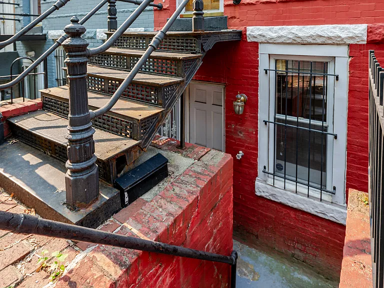 76 P St NW #B — Photo 9