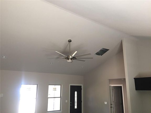 5th image of 20 Constance Cir