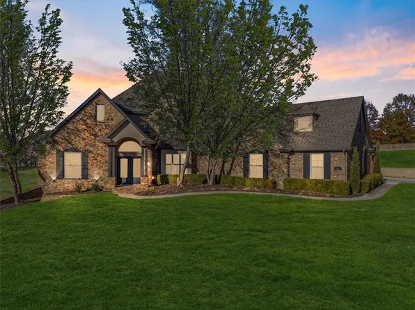 834 Sheffield St, Springdale, AR 72762