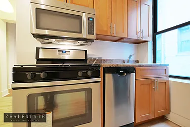 Rented by ZealEstate Group Inc