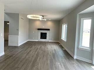 4th image of 331 White Owl Lane Dr #241