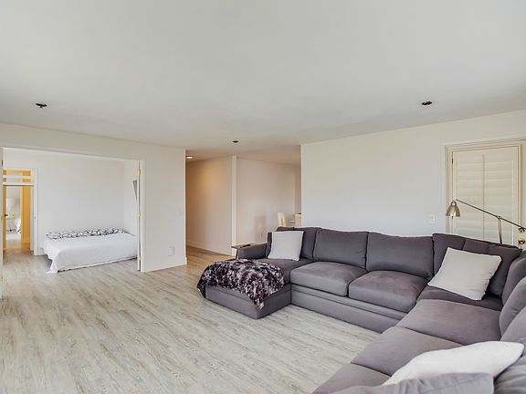 4th image of 2130 Vallecitos Unit 244