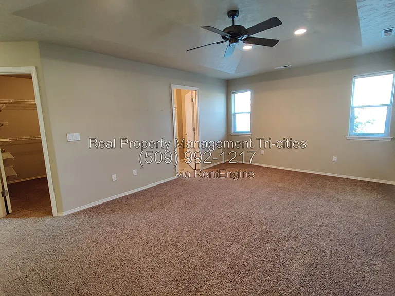 2667 Torrey Pines Way — Photo 18