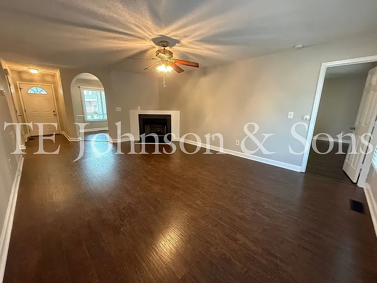 1830 Camden Forest Dr — Photo 4