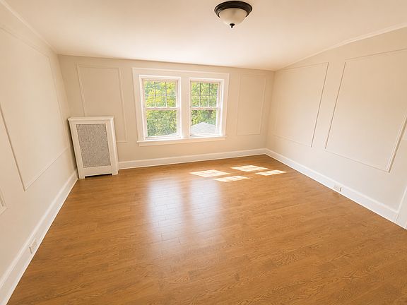 5th image of 122 Hobson St Floor 3