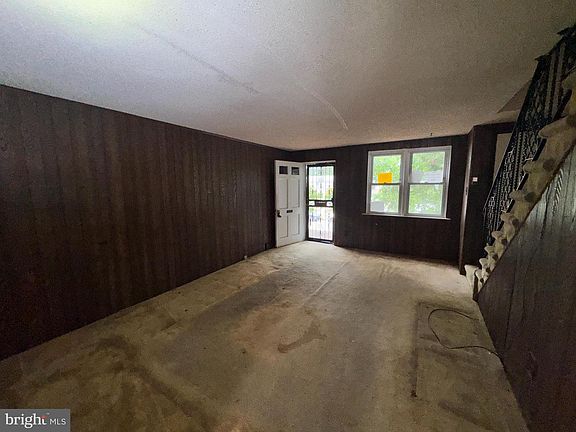 3rd image of 519 S 4th St