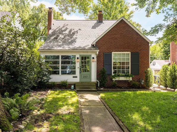 217 Garrett Pl, Columbus, OH 43214