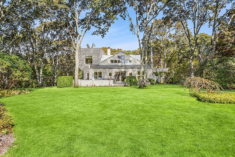 662 Sagg Rd, Sagaponack, NY 11932 | Out East