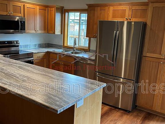 3rd image of 508 NW Blair St