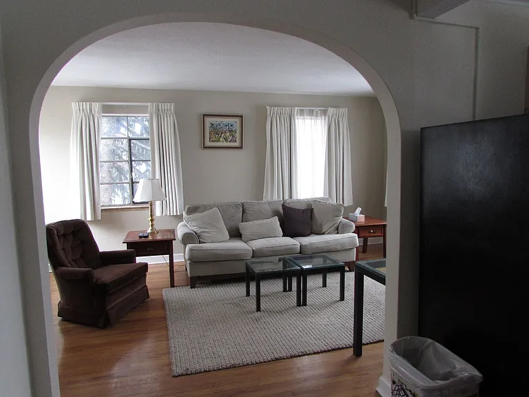 1483 Ash St #8 — Photo 3