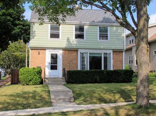 977 S 58th St, West Allis, WI 53214