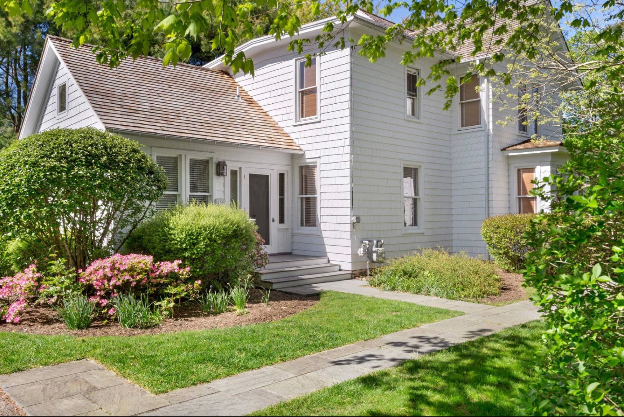 209 Elm St in Southampton Out East