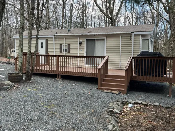 154 Navajo Ln, Shohola, PA 18458