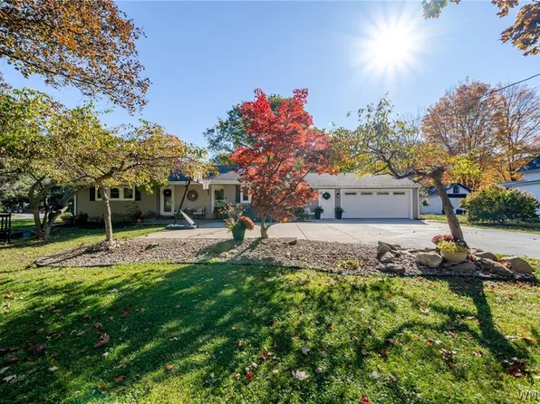 6775 Jewett Holmwood Rd, Orchard Park, NY 14127