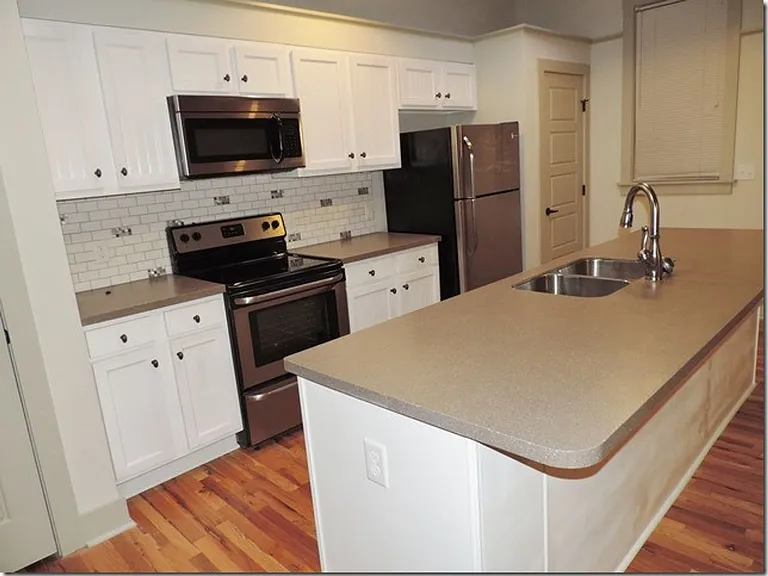 120 Goldsboro St SW — Photo 10