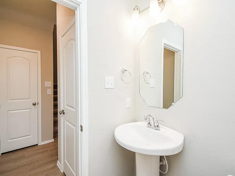 2910 Scanlan Mdw #18 — Photo 28