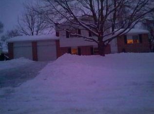 1504 New Way Dr, Dayton, OH 45434