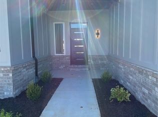 1641 Bristol Ln, Centerton, AR 72719