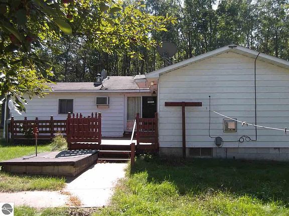 5th image of 7810 W Temple Dr