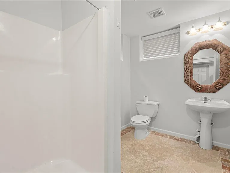 875 Wescott Ln — Photo 74
