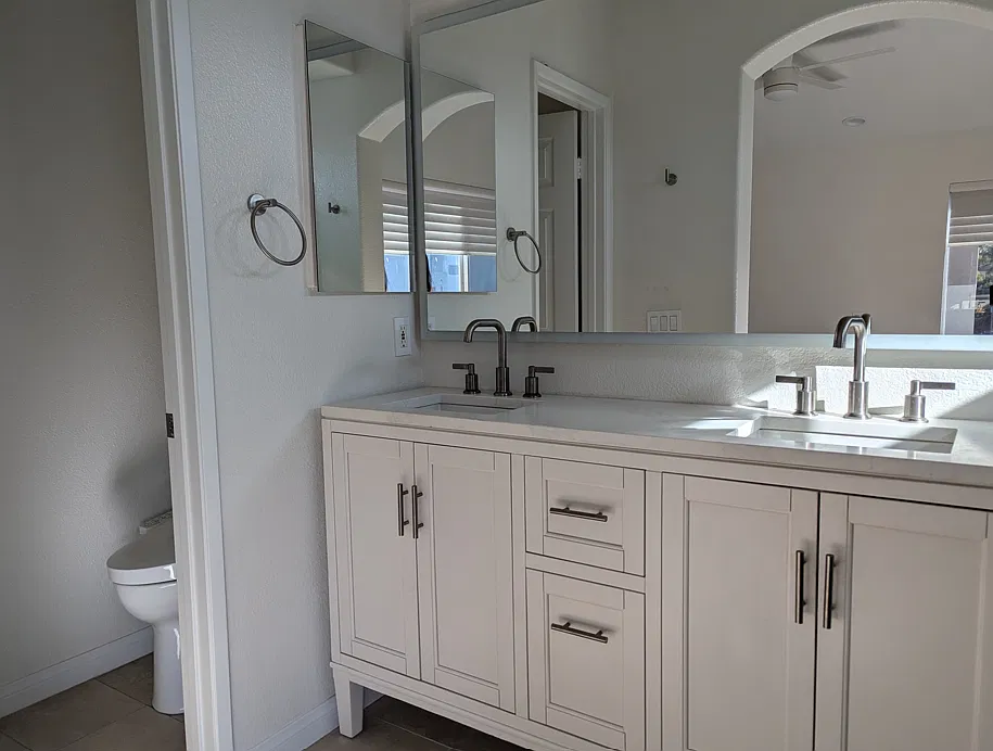 3 bed, 2.5 bath, 1335 sqft, $1,750 — Photo 2