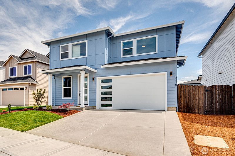 2nd image of 3435 SE 8th Avenue
