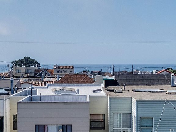 3rd image of 1455 41st Ave