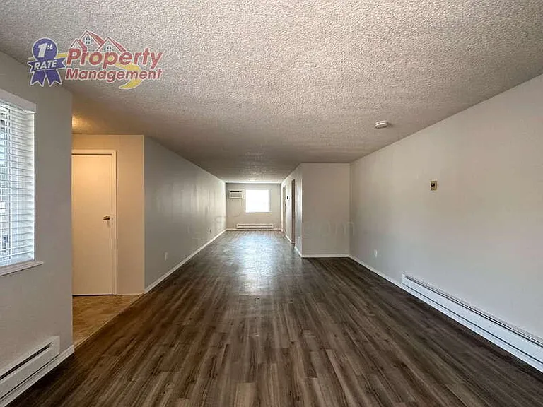 1133 W Howe St #5 — Photo 10