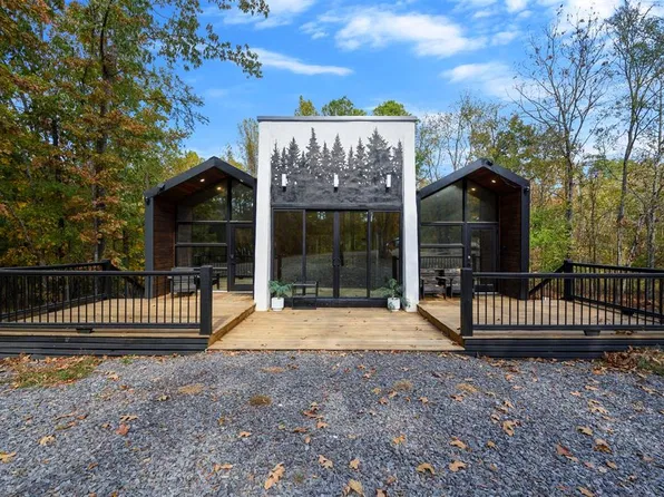 26 Kissingfish Ct, Broken Bow, OK 74728