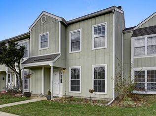 5 Pond View Dr, Plainsboro, NJ 08536